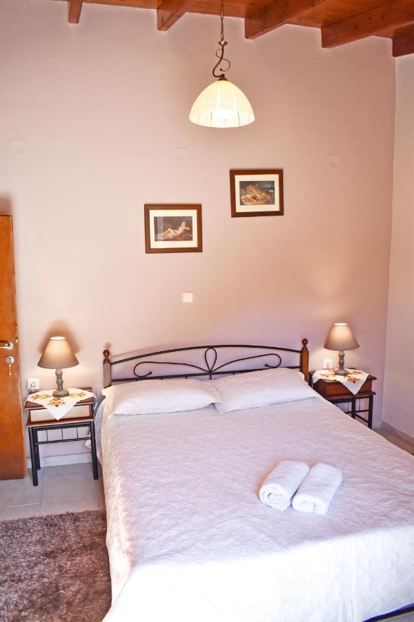 Marilou'S Cottage Ágios Matthaíos 외부 사진