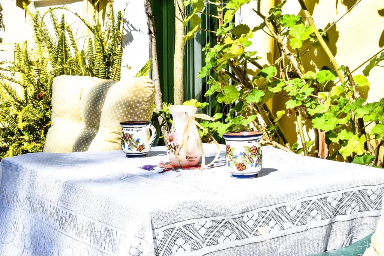Marilou'S Cottage Ágios Matthaíos 외부 사진