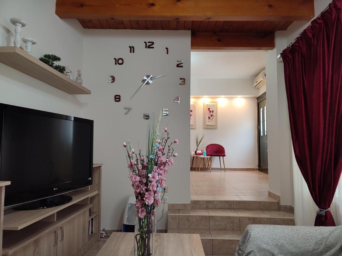 Marilou'S Cottage Ágios Matthaíos 외부 사진